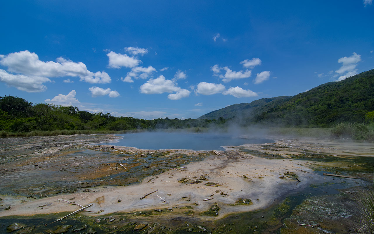 Discover the Sempaya Hot Springs of Semuliki NP.